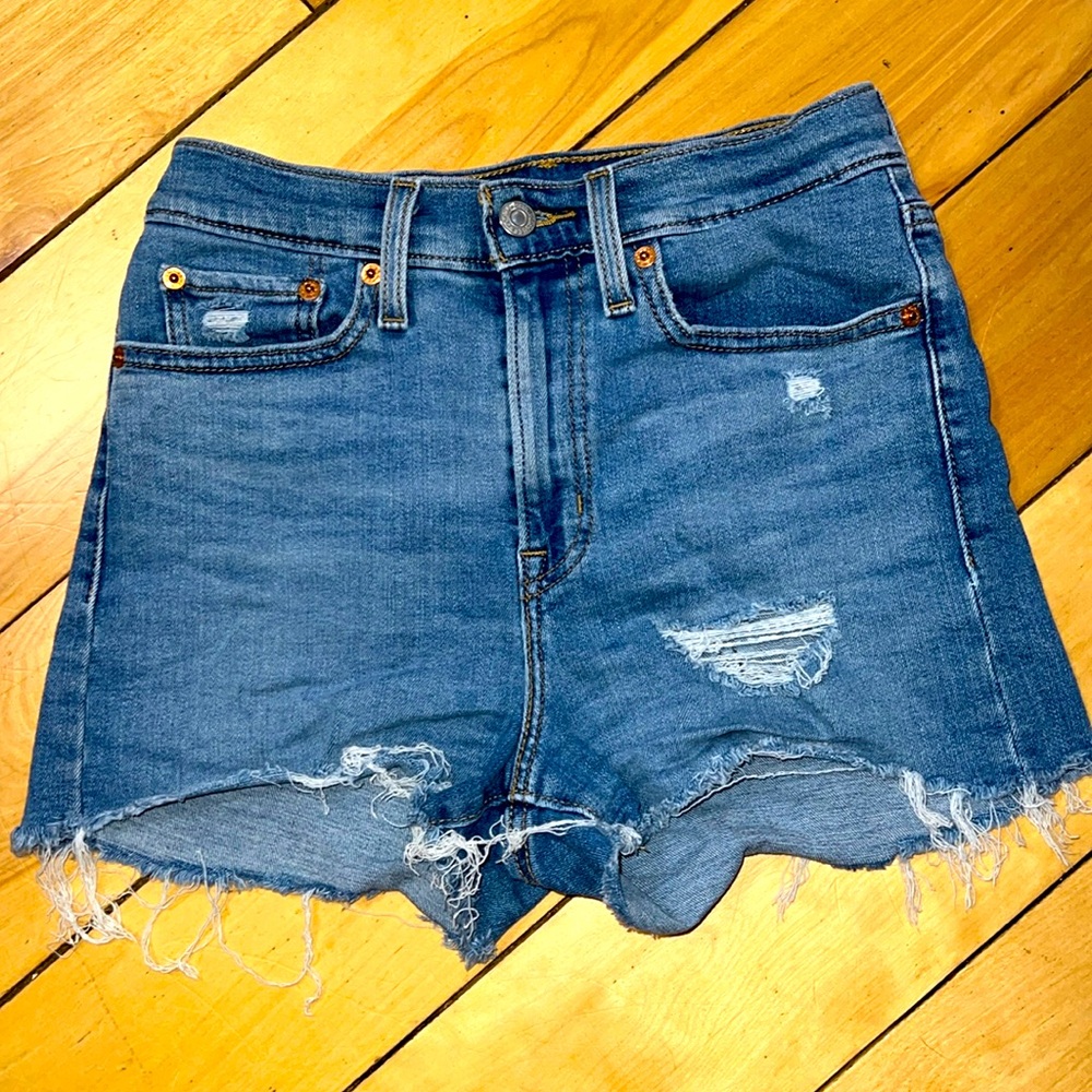 Levi’s high rise denim shorts